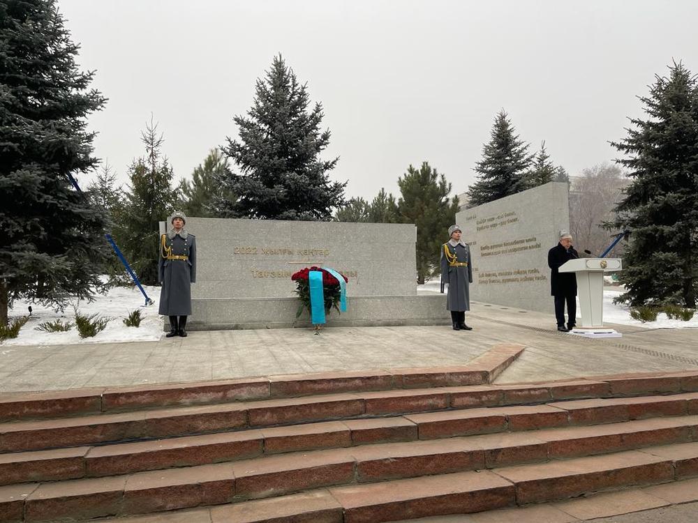 Токаев открыл мемориал жертвам кровавого января в Алматы. Фото: t.me/qazaqstantv
