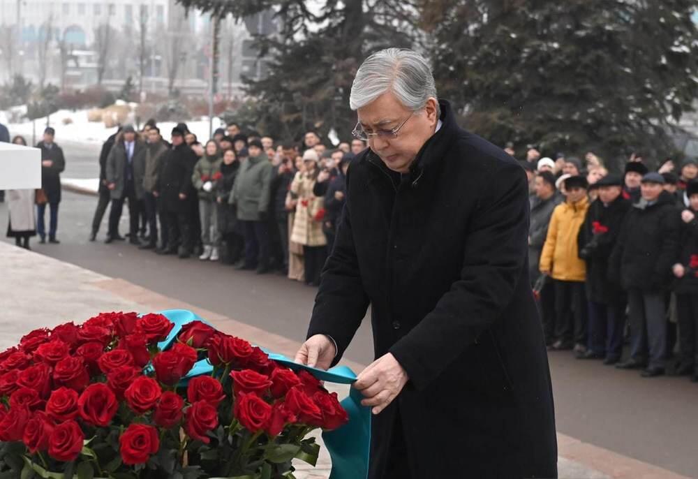 Токаев открыл мемориал жертвам кровавого января в Алматы. Фото: t.me/bort_01