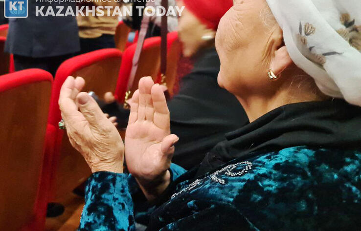 В Казахстане женщины будут выходить на пенсию в 61 год 