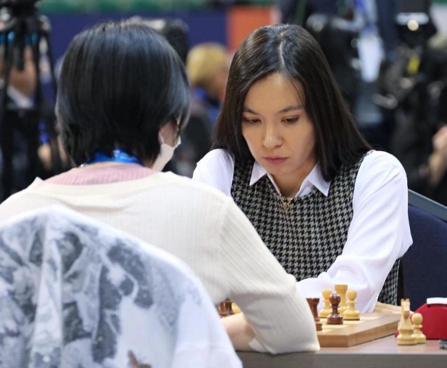 Kazakh President congratulates Dinara Saduakasova on World Rapid Champs silver