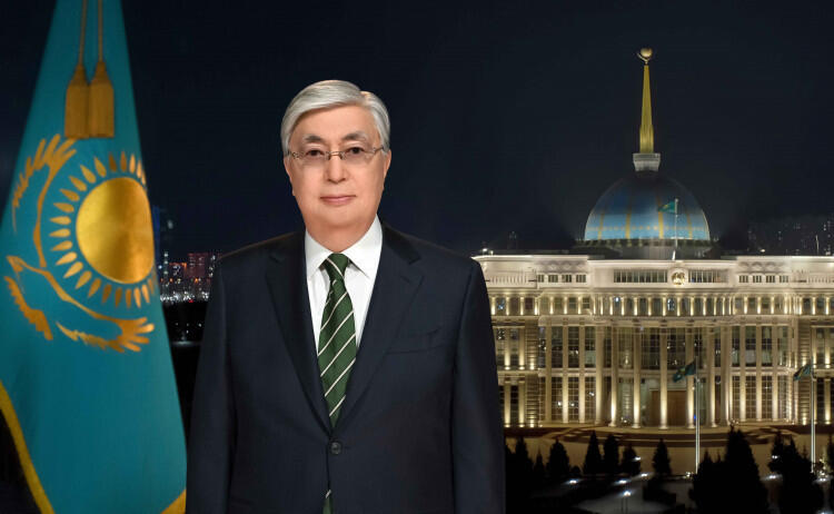 Kazakh President congratulates Kazakhstanis on New Year