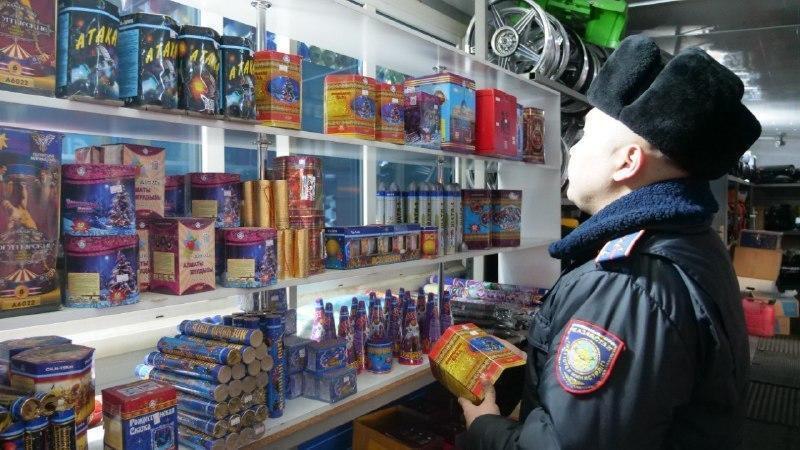 В Алматы изъяли более 1,5 тонны контрафактной пиротехники 