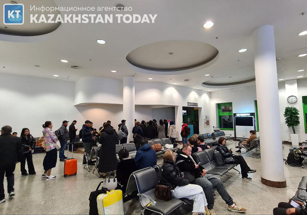 В аэропорту Астаны задерживаются около 20 рейсов