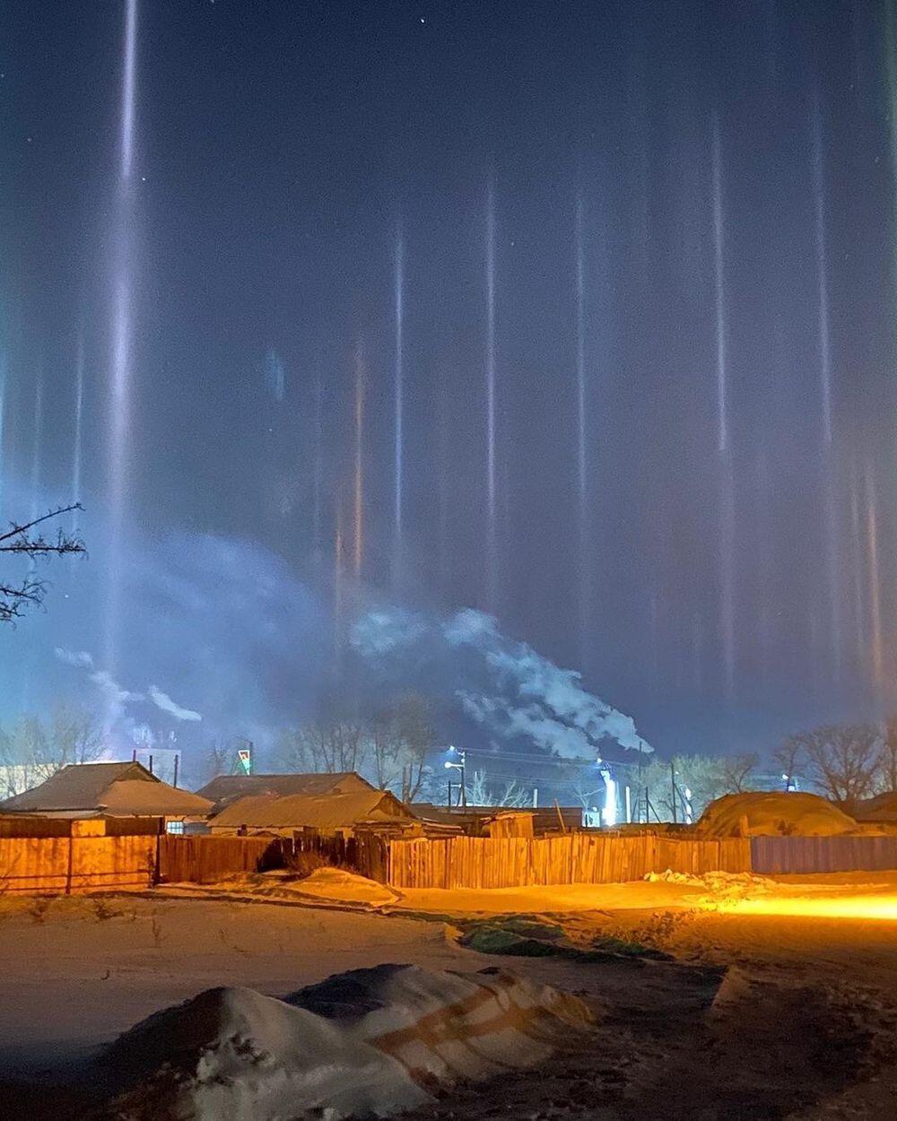 Light pillars captured in northern Kazakhstan's winter sky. Images | instagram/tipavlo.dar