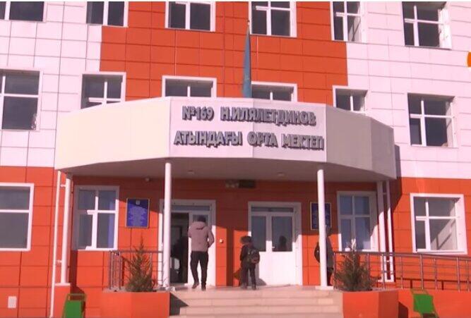 Деньги на ветер: в Кызылординской области построили школу без актового зала и спортплощадки 