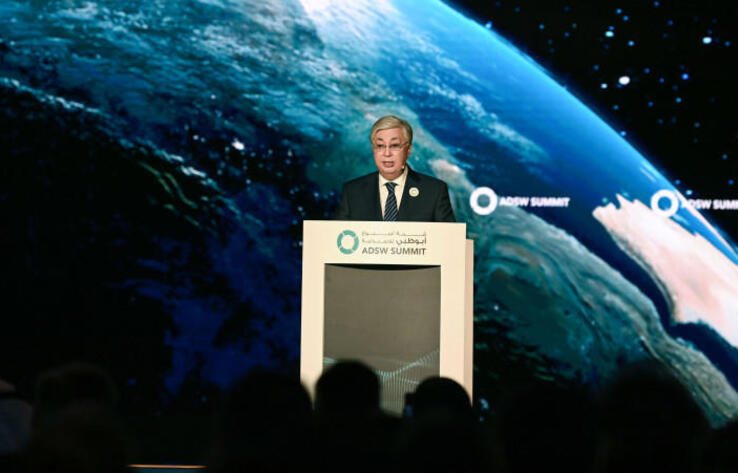 Тоқаев Абу Даби саммитіне қатысушылардың барлығын "жасыл жобаларды" жүзеге асыруға белсене атсалысуға шақырды