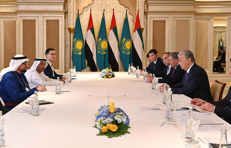 Глава государства провел ряд встреч в ходе официального визита в ОАЭ