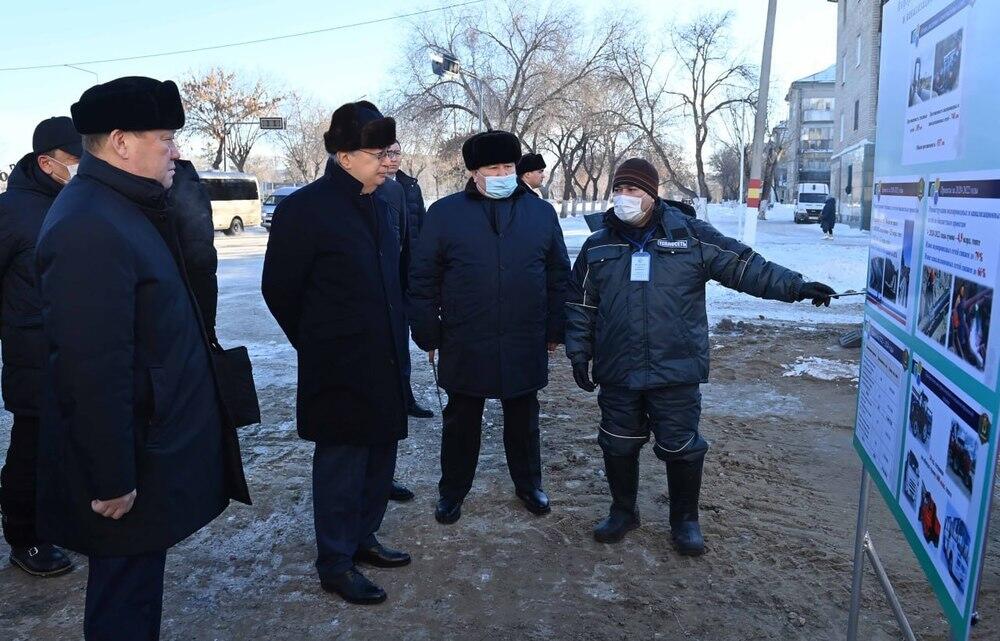 Президент Казахстана ознакомился с последствиями порыва теплотрассы в Рудном 
