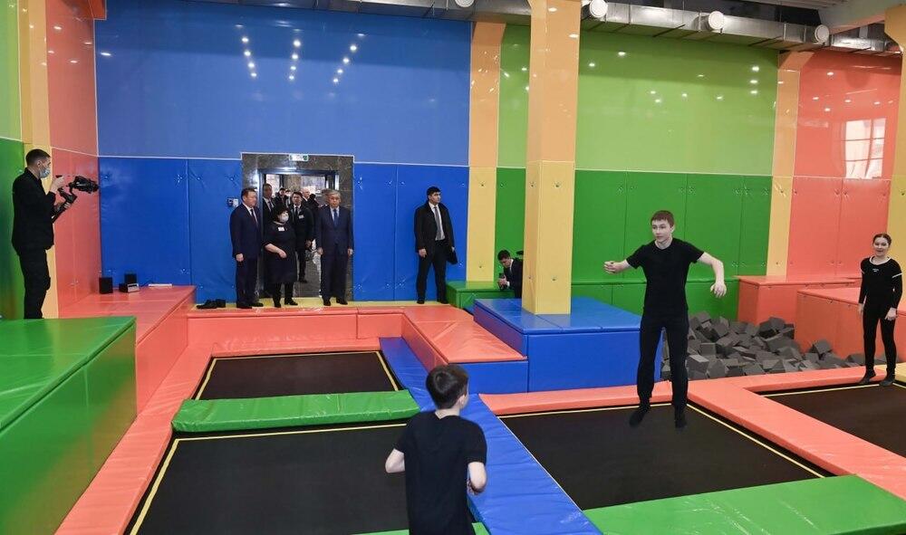 Визит главы государства в Костанайскую область. Фото: Семейно-досуговый центр для детей «Алакай» в Лисаковске / Акорда