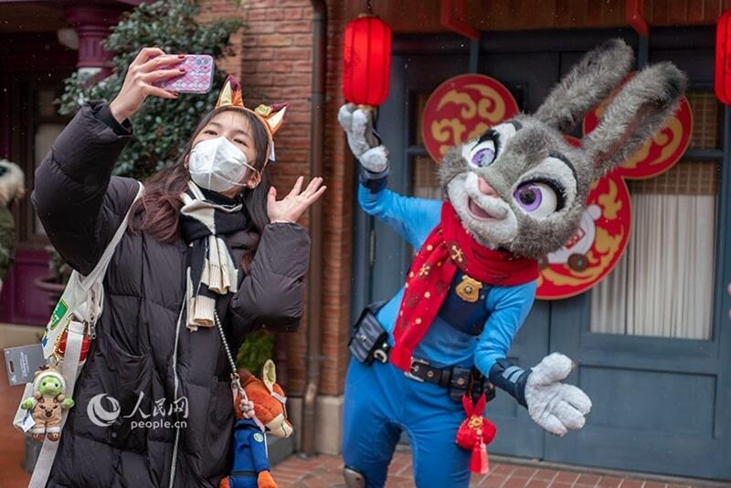 China celebrates the New Year. Images | russian.news.cn