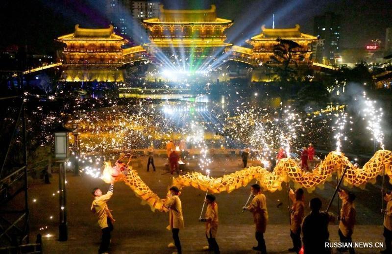 В Китае встретили Новый год по лунному календарю. Фото: russian.news.cn