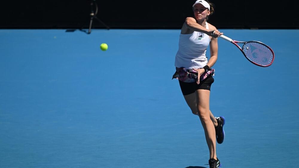 Елена Рыбакина победила первую ракетку мира на Australian Open - 2023