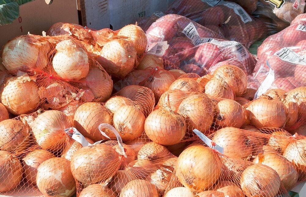 Жумангарин прокомментировал цены на лук в Казахстане 