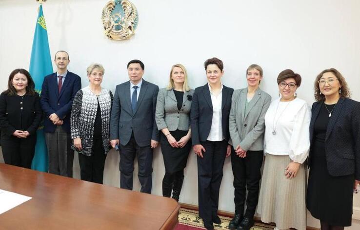 В Казахстане начала работу миссия МВФ 