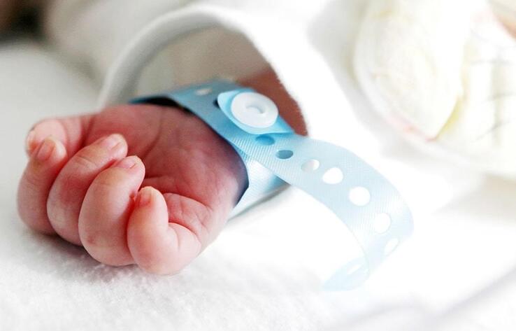 Двух медработников подозревают в торговле новорожденными в Жамбылской области