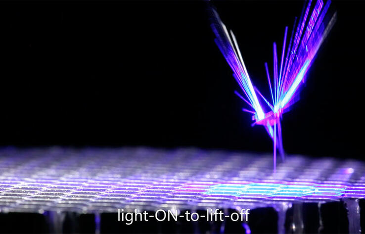 Исследователи разработали умный светочувствительный материал для автономных роботов, управляемых светом