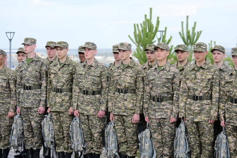 Токаев подписал указ об очередном призыве на срочную воинскую службу