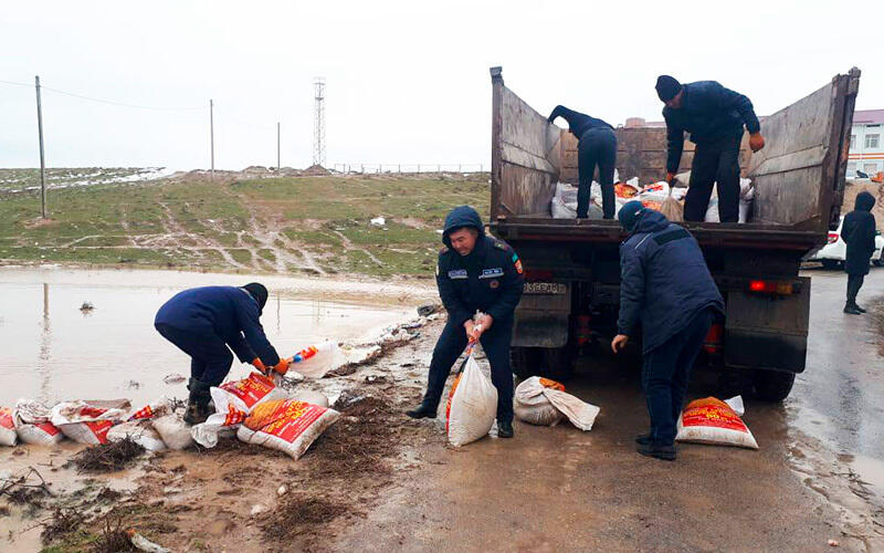 Over 200 people evacuated from flood-hit areas of Turkistan region. Images | MES RK
