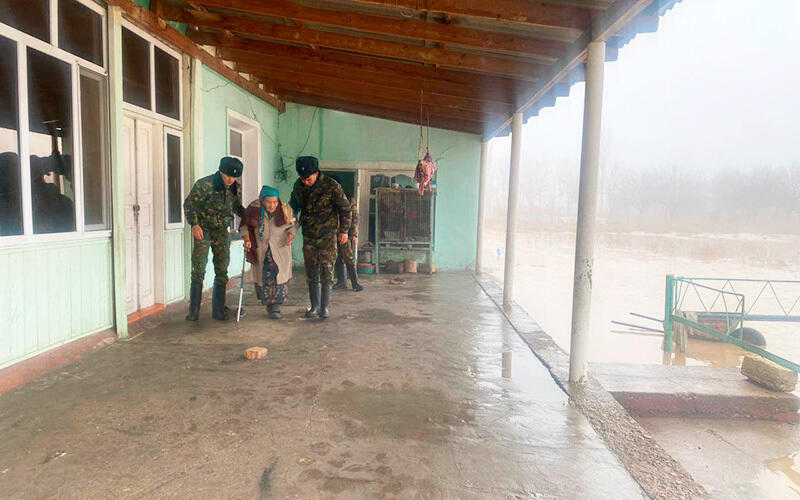 Over 200 people evacuated from flood-hit areas of Turkistan region. Images | MES RK