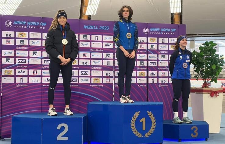 Казахстанская конькобежка завоевала золотую медаль в финале Кубка мира 
