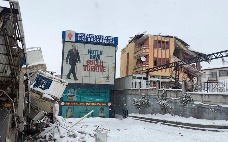 В Турции и Сирии произошло одно из сильнейших землетрясений. Фото: twitter/@Esmeral42507697