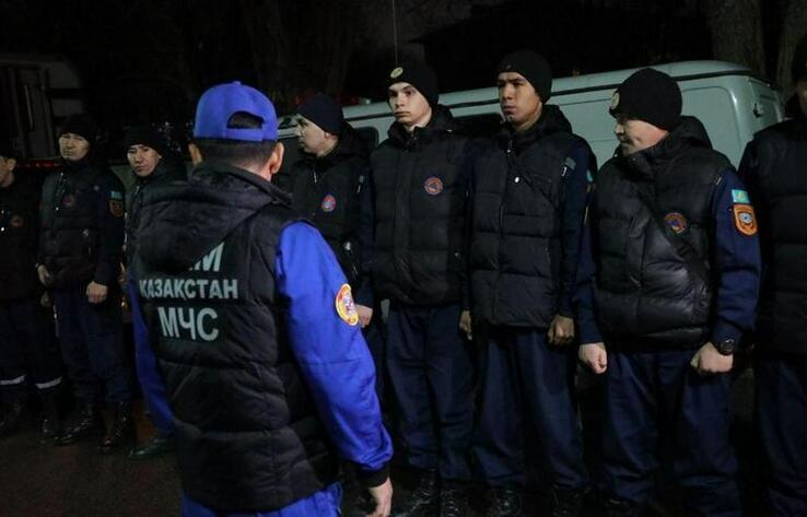 Kazakhstani rescuers join recovery efforts in Türkiye