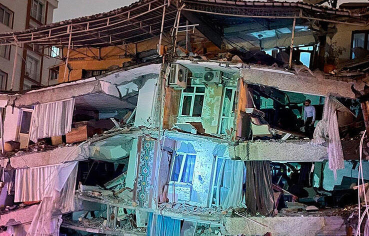  

Четверо казахстанцев без вести пропали при землетрясении в Турции