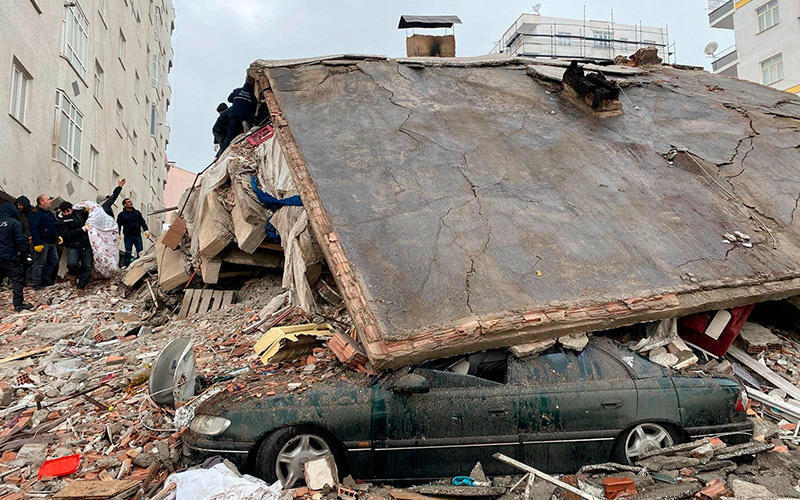 В Алматы начали сбор гуманитарной помощи для пострадавших в результате землетрясения в Турции