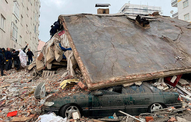 В Алматы начали сбор гуманитарной помощи для пострадавших в результате землетрясения в Турции