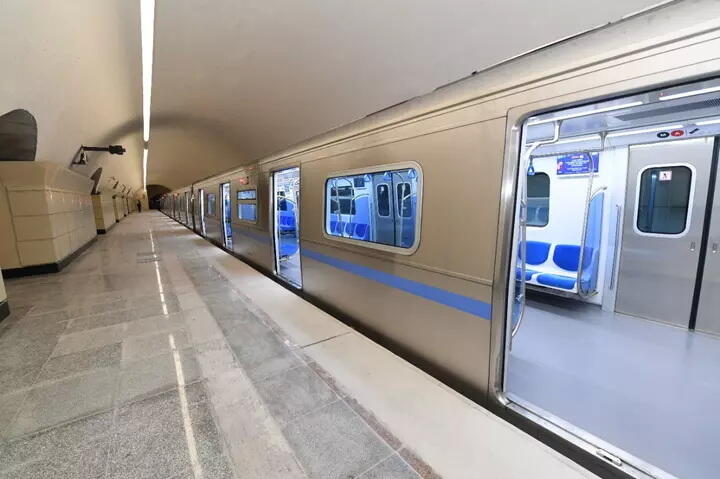 В Алматы сократят интервал движения поездов метро в часы пик