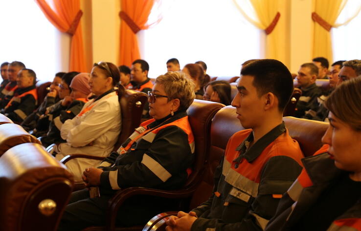 "AMANAT"-тың кандидаттары Павлодар облысында зауыт жұмыскерлерімен кездесулер өткізді