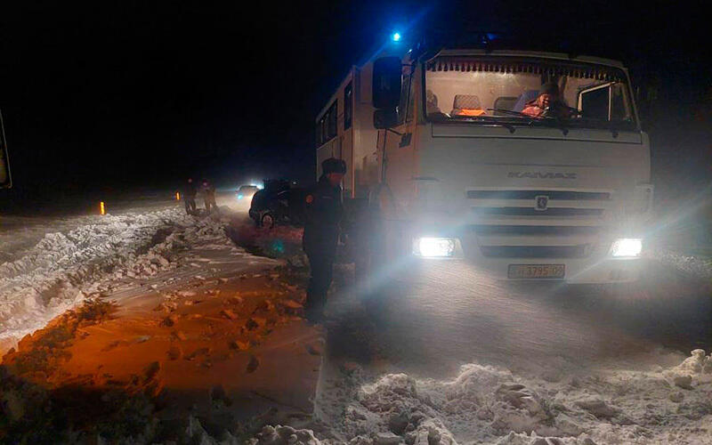 More than 70 cars became hostages of bad weather in Abai region