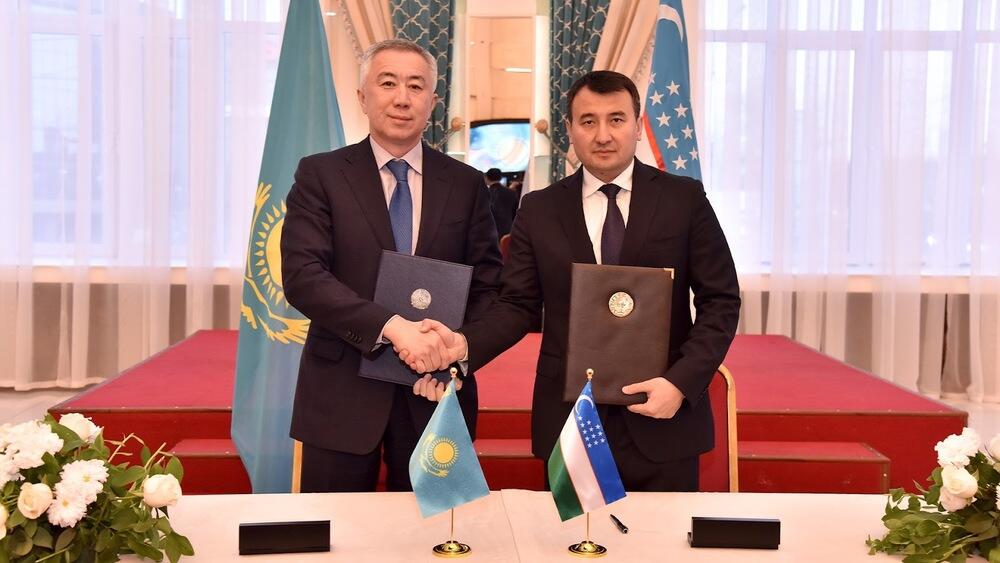 Казахстан и Узбекистан определили место строительства МЦПК "Центральная Азия". Фото: пресс-служба премьер-министра РК 