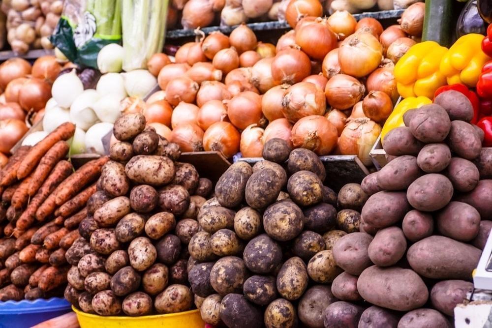 Глава Минторговли поручил увеличить объемы разбронирования овощей из стабфондов