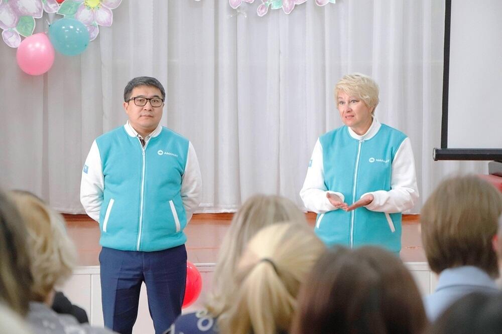 Кандидаты от партии "AMANAT": Большое внимание - педагогам