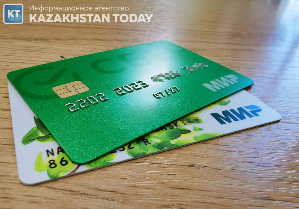 Банк ВТБ начал выпуск пластиковых карт "Мир"
