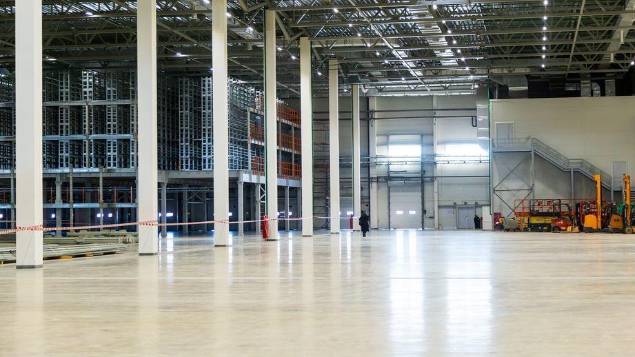 Крупнейший в СНГ фулфилмент-центр OZON открылся в Астане. Фото: пресс-службы премьер-министра РК