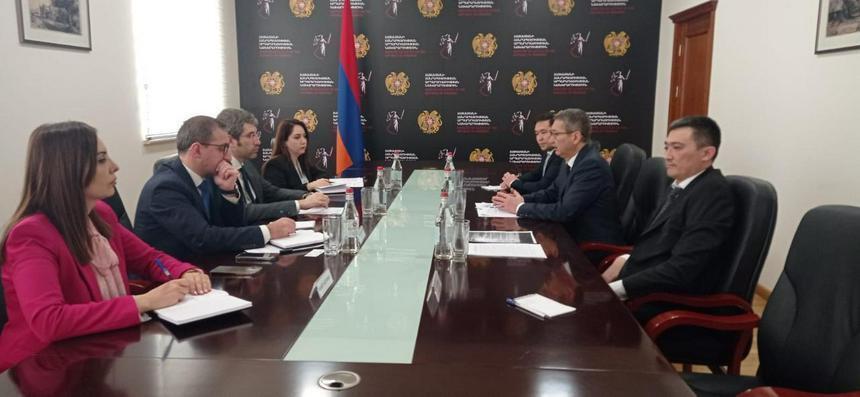 Reforms in Kazakhstan discussed at Ministry of Justice of Armenia