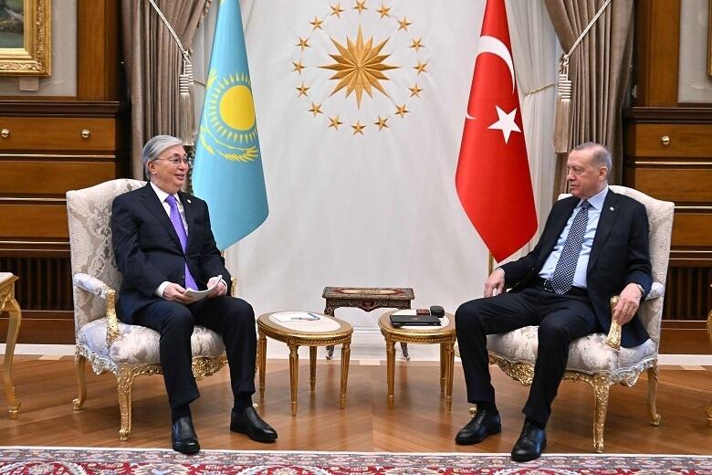 Вы были одним из первых - Эрдоган поблагодарил Токаева за помощь Турции