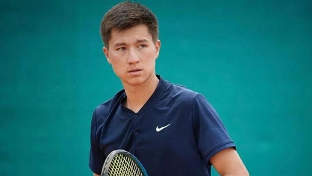 Казахстанский теннисист Жукаев вышел в финал турнира в Швейцарии