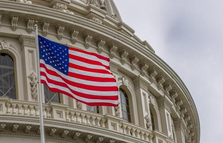 МИД КНР: о ситуации с демократией в США 