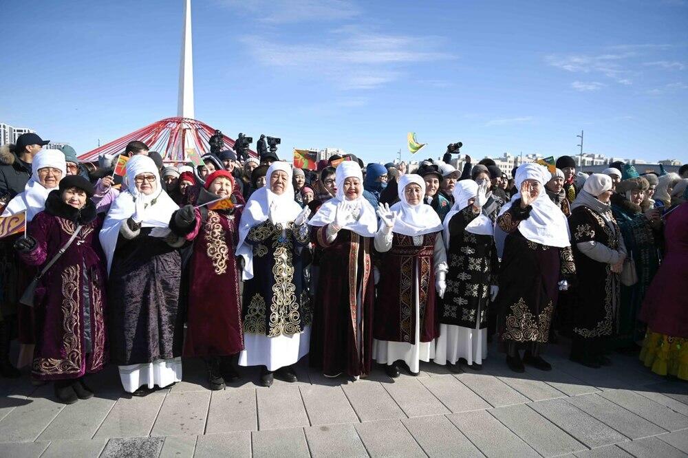 Токаев поздравил казахстанцев с Наурызом и принял участие в праздничном мероприятии . Фото: Акорда