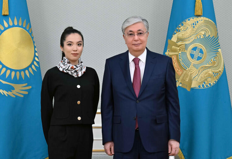 President Tokayev receives chess player Dinara Saduakassova