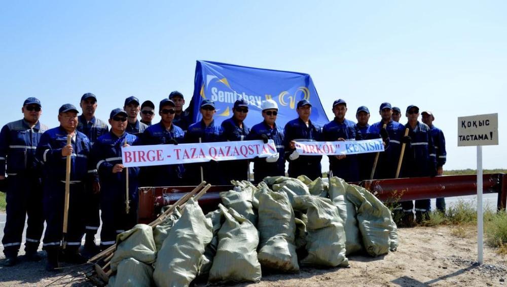 На юге Казахстана прошла ежегодная экологическая акция "Birge - taza Qazaqstan". Фото: Минэкологии РК