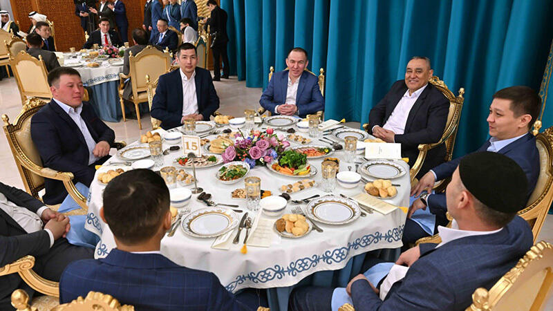 Auyzashar on behalf of the President in Akorda. Images | Akorda