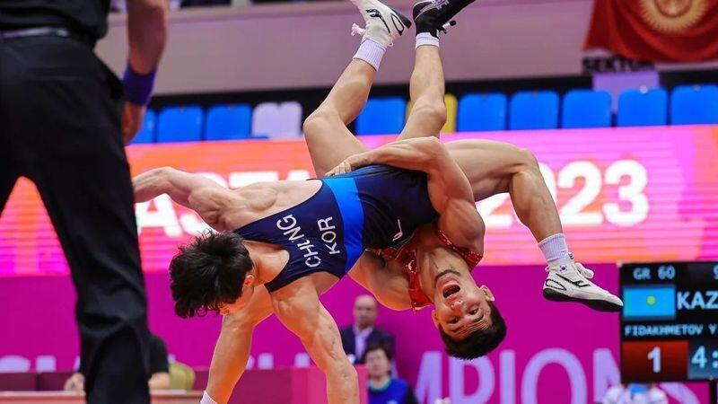 Казахстанец завоевал золото чемпионата Азии по греко-римской борьбе