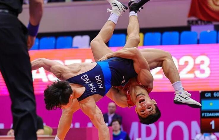 Казахстанец завоевал золото чемпионата Азии по греко-римской борьбе