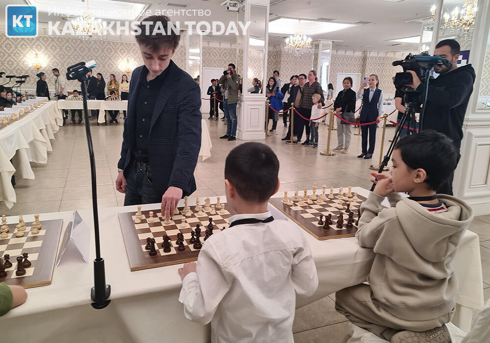 В Астане проходит детский Кубок РК по шахматам