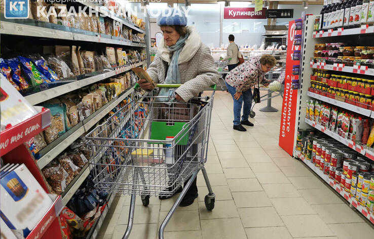 Токаев поручил министру торговли стабилизировать цены на продукты питания 