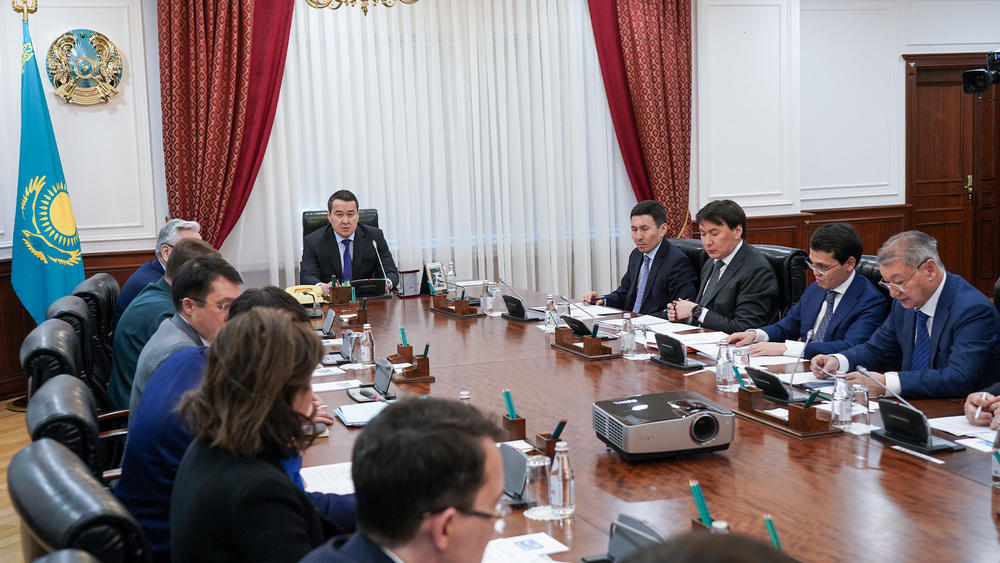 Экономиканы демонополизациялау жөніндегі комиссия Астанадағы ақылы автотұрақтардың жағдайын қарастырды